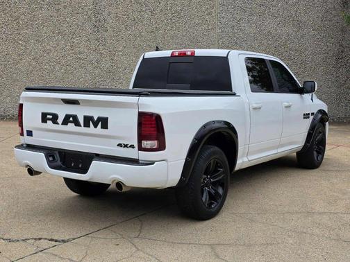 2017 RAM 1500 Night Crew Cab 4x4 5'7' Box