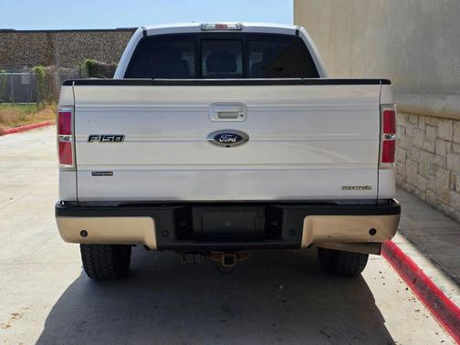 White 2011 Ford F-150 Lariat