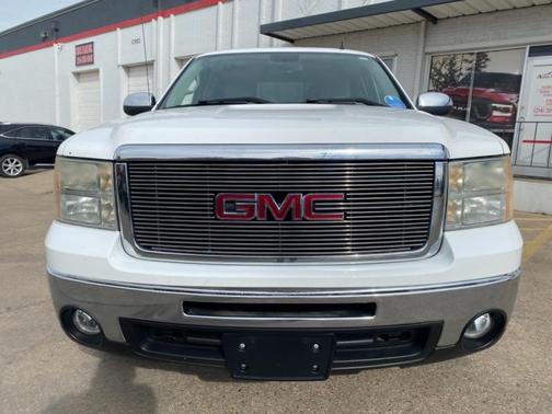 Photo 2 of 14 of 2009 GMC Sierra 1500 SLE