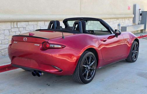 2016 Mazda MX-5 Miata Club