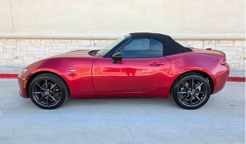 2016 Mazda MX-5 Miata Club