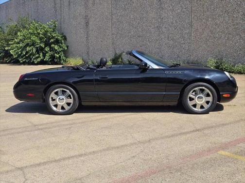 2004 Ford Thunderbird Base