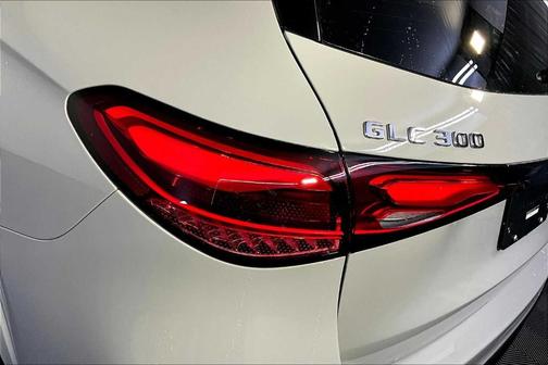 2026 Mercedes-Benz GLC 300 Base 4MATIC