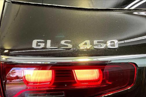 2026 Mercedes-Benz GLS 450 