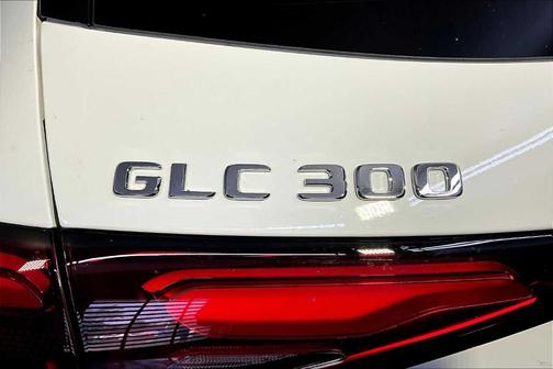 2026 Mercedes-Benz GLC 300 Base 4MATIC