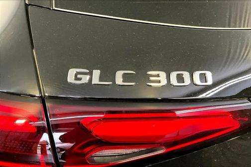 2026 Mercedes-Benz GLC 300 Base 4MATIC