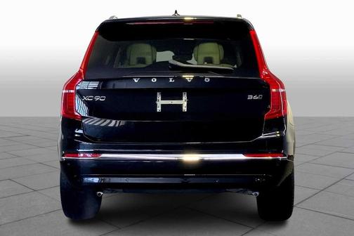 2023 Volvo XC90 B6 Plus 7-Seater