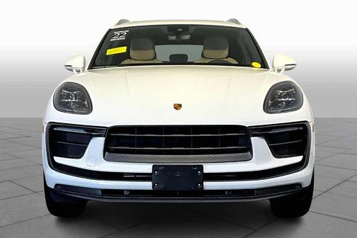 2022 Porsche Macan Base