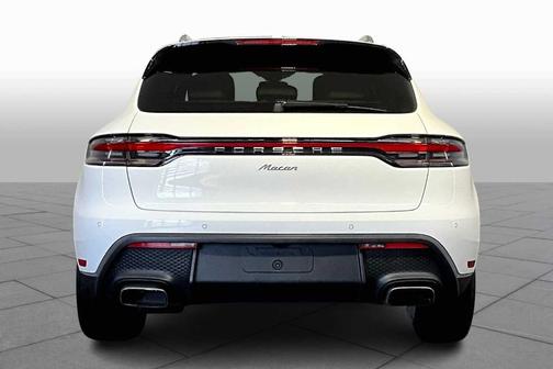 2022 Porsche Macan Base