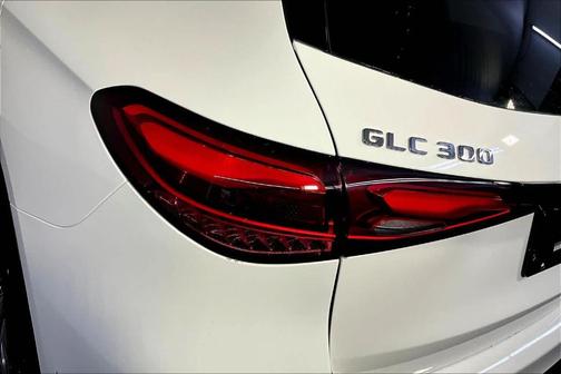 2026 Mercedes-Benz GLC 300 Base 4MATIC