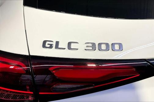 2026 Mercedes-Benz GLC 300 Base 4MATIC