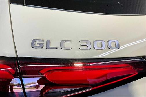 2025 Mercedes-Benz GLC 300 Base 4MATIC