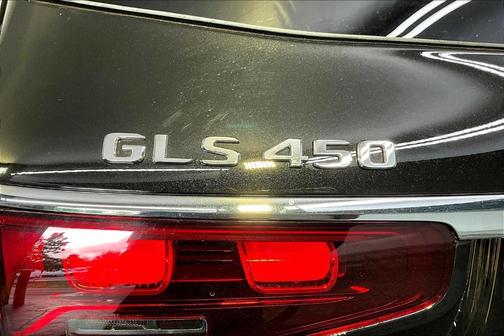 2026 Mercedes-Benz GLS 450 
