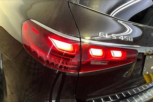 2026 Mercedes-Benz GLS 450 