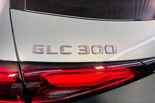 2026 Mercedes-Benz GLC 300 Base 4MATIC