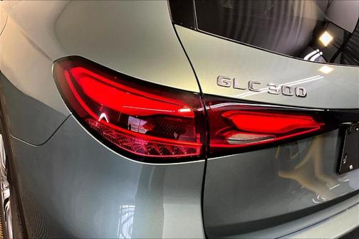 2026 Mercedes-Benz GLC 300 Base 4MATIC