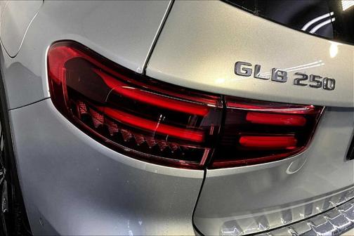 2025 Mercedes-Benz GLB 250 Base 4MATIC