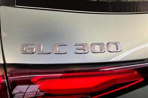 2026 Mercedes-Benz GLC 300 Base 4MATIC