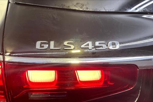 2026 Mercedes-Benz GLS 450 