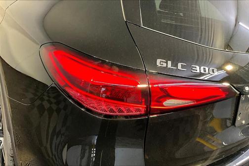 2026 Mercedes-Benz GLC 300 Base 4MATIC