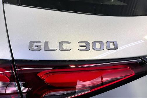 2026 Mercedes-Benz GLC 300 Base 4MATIC