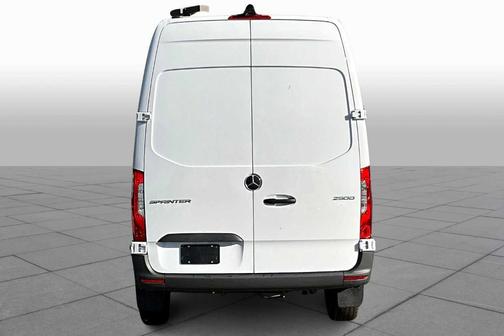 2025 Mercedes-Benz Sprinter 2500