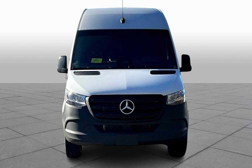 2025 Mercedes-Benz Sprinter 2500