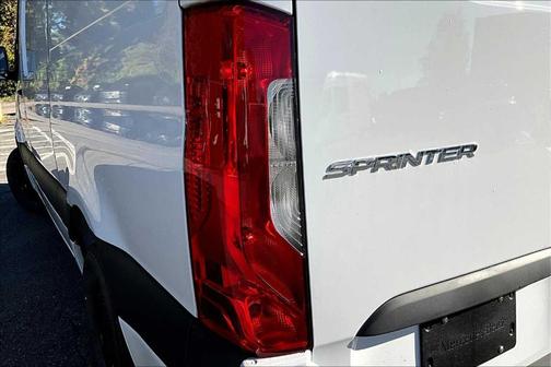 2025 Mercedes-Benz Sprinter 2500