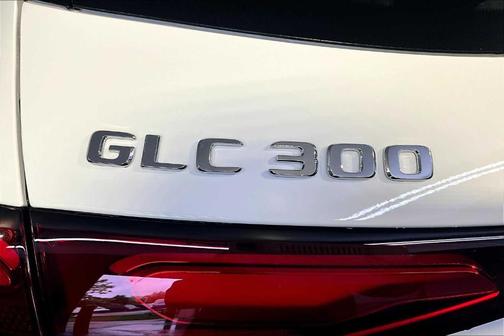 2025 Mercedes-Benz GLC 300 Base 4MATIC