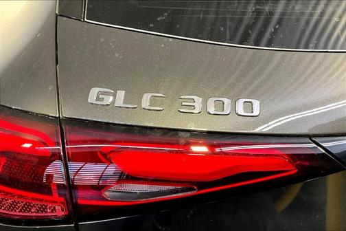 2026 Mercedes-Benz GLC 300 Base 4MATIC