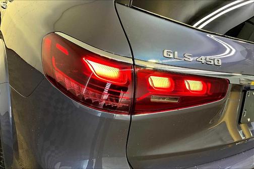2026 Mercedes-Benz GLS 450