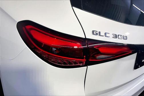 2026 Mercedes-Benz GLC 300 Base 4MATIC