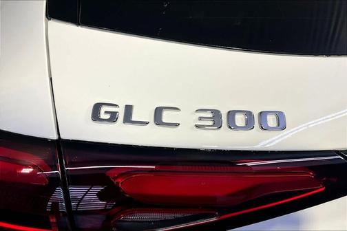 2026 Mercedes-Benz GLC 300 Base 4MATIC