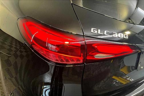 2025 Mercedes-Benz GLC 300 Base 4MATIC