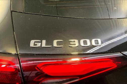 2026 Mercedes-Benz GLC 300 Base 4MATIC