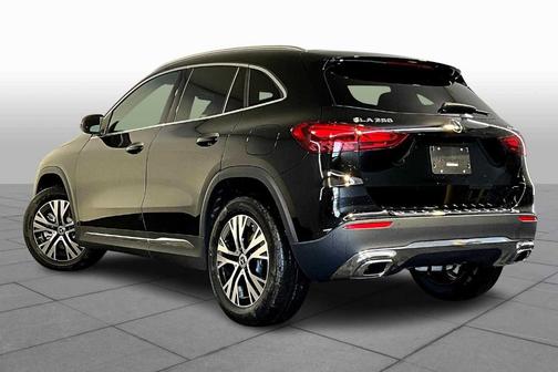 2026 Mercedes-Benz GLA 250 Base 4MATIC