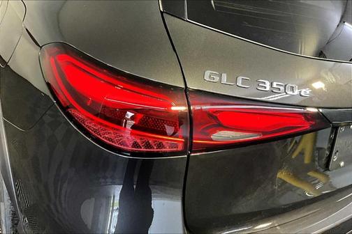 2025 Mercedes-Benz GLC 350e Base 4MATIC