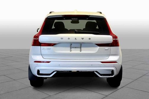 2022 Volvo XC60 Recharge Plug-In Hybrid T8 R-Design Extended Range