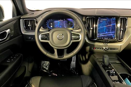 2022 Volvo XC60 Recharge Plug-In Hybrid T8 R-Design Extended Range