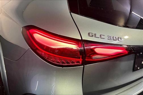 2026 Mercedes-Benz GLC 300 Base 4MATIC