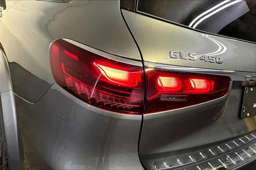 2026 Mercedes-Benz GLS 450 