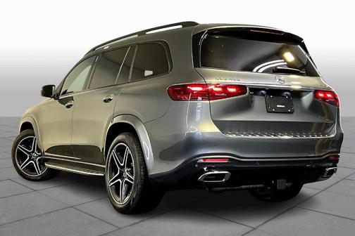 2026 Mercedes-Benz GLS 450 