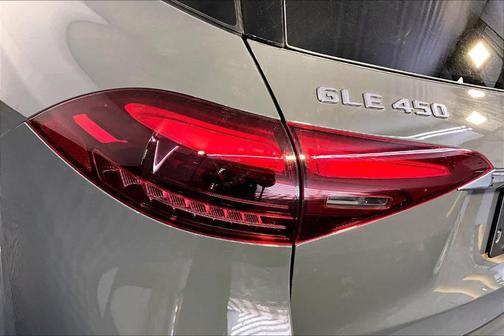 2026 Mercedes-Benz GLE 450 4MATIC