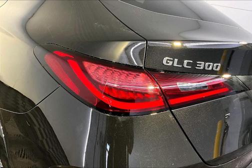 2026 Mercedes-Benz GLC 300 Base 4MATIC