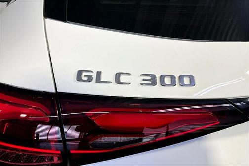 2026 Mercedes-Benz GLC 300 Base 4MATIC