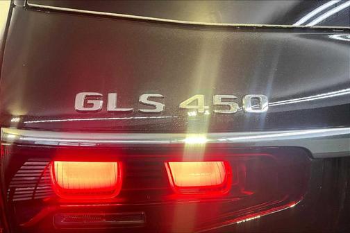 2026 Mercedes-Benz GLS 450 