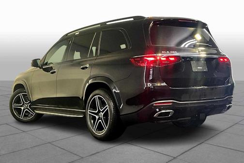 2026 Mercedes-Benz GLS 450 