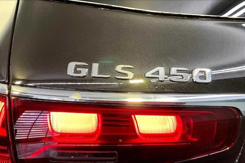 2026 Mercedes-Benz GLS 450 
