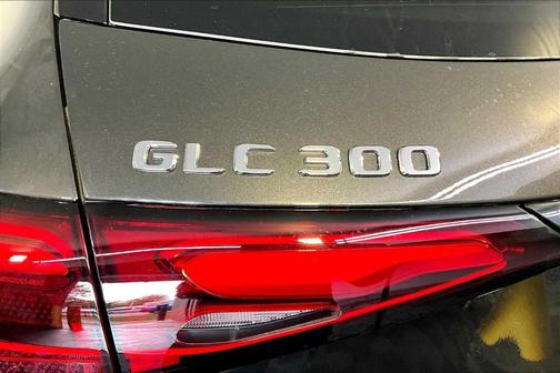 2025 Mercedes-Benz GLC 300 Base 4MATIC