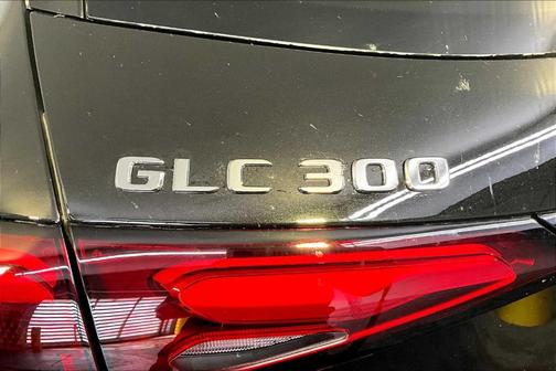 2026 Mercedes-Benz GLC 300 Base 4MATIC
